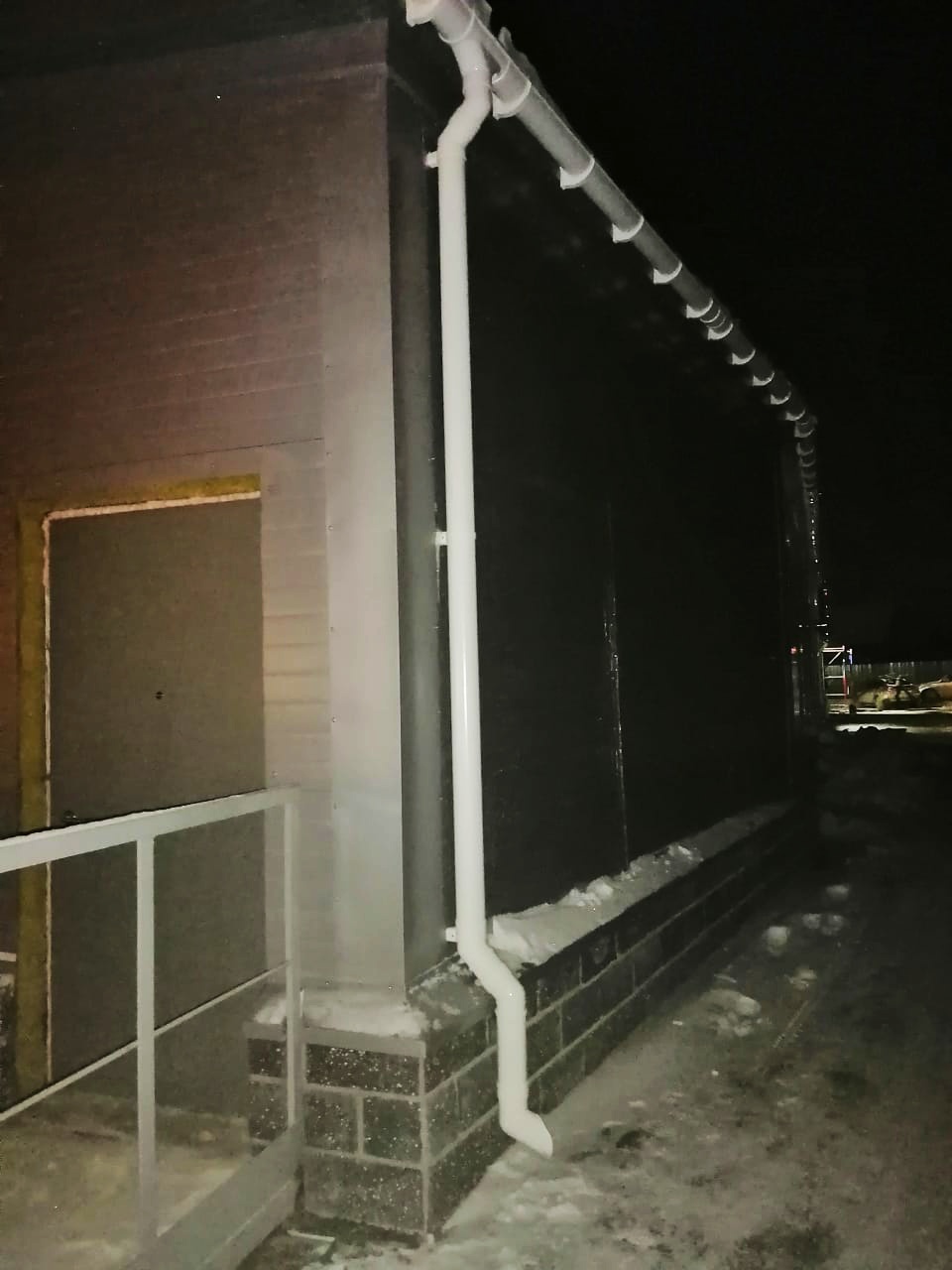 Монтаж водосточной системы